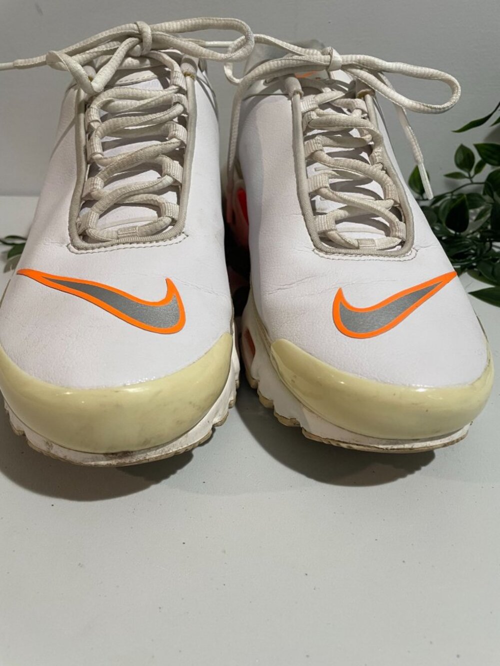 Nike Air Max Plus Tn Running Shoes White/Orange US 10 Mens Sneakers AQ1088-100 - Picture 3 of 14